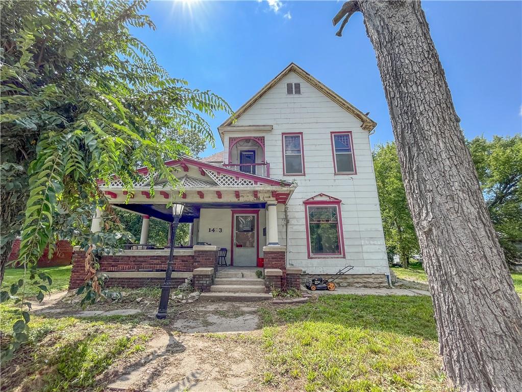 Chestnut St, Trenton, MO 64683