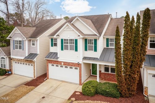 8310 Chimneycap Dr, Raleigh, NC, 27613-6890 | Card Image