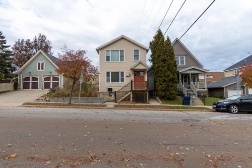 216 E Brown Street, Milwaukee, WI, 53212 | Card Image