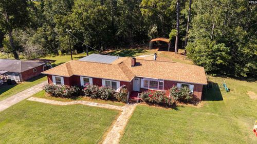 10 Oak St, Ware Shoals, SC, 29692-1707 | Card Image