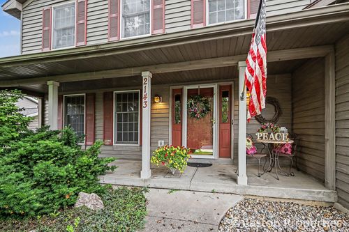 2143 Wolfboro Dr Se, Grand Rapids, MI, 49508-6355 | Card Image