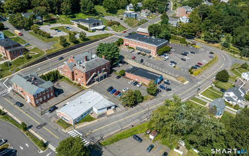 70 Heminway Park Rd, Watertown, CT, 06795-2612 | Card Image