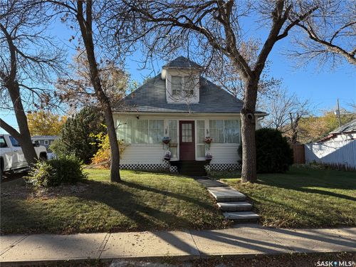 1721 99th Street, North Battleford, SK, S9A0R6 | Card Image