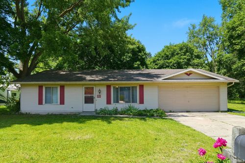 1913 Maple St, Auburn, IN, 46706-3306 | Card Image