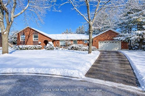 14 Cairnmore Crt, Brampton, ON, L6Z1T6 | Card Image