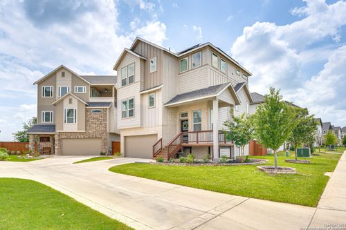 9015 Stillwater Pass, San Antonio, TX, 78254 | Card Image