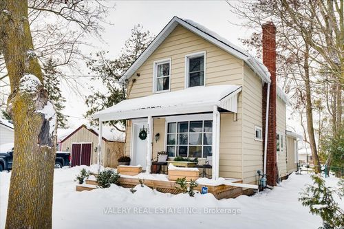 {{alt}} | Card Image