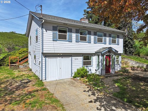 3215 Knob Hill Rd, TheDalles, OR, 97058 | Card Image