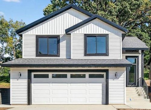 1010 Essex Drive, OSCEOLA, WI, 54020 | Card Image