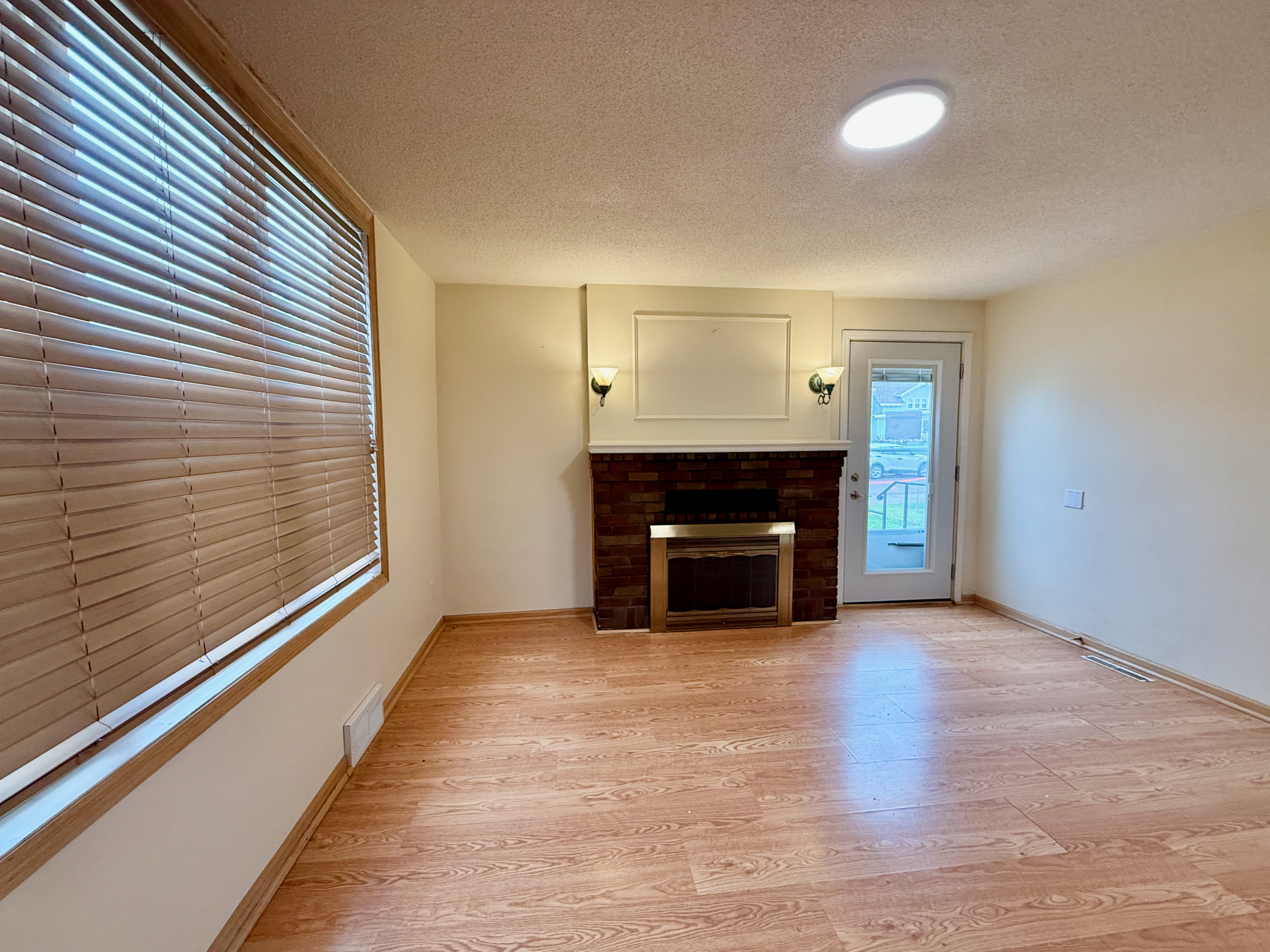 Commercial Sale in Forest Lake 5