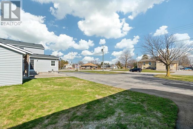 264 Huron Rd, House other with 3 bedrooms, 2 bathrooms and 22 parking in Goderich ON | Image 43