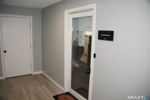 2g-4137 Whitney Ave, Hamden, CT, 06518-1212 | Card Image