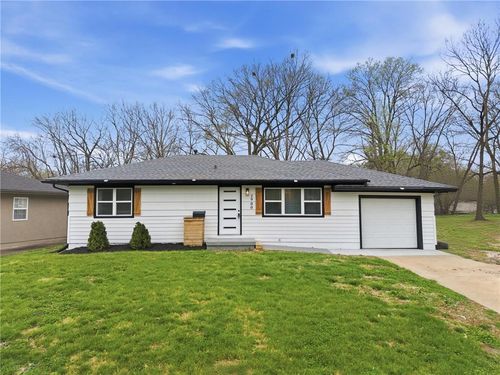 2900 N 30th St, Kansas City, KS, 66104-4021 | Card Image