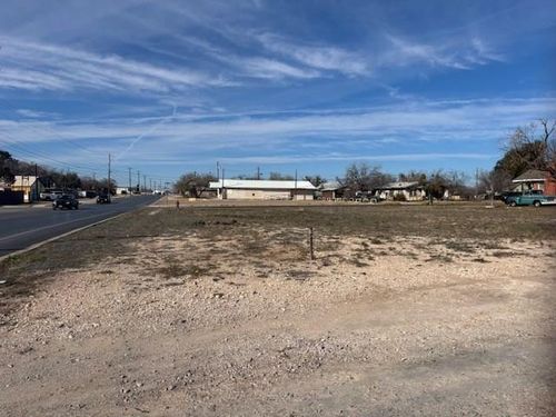 229 W 25th St, San Angelo, TX, 76903-2816 | Card Image