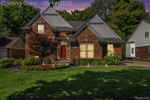 44293 La Domain Dr, Sterling Heights, MI, 48314-1974 | Card Image