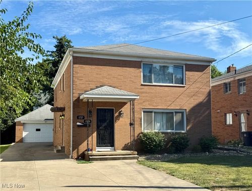 1727-1725 Liberty Dr, Akron, OH, 44313-6343 | Card Image