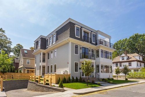 apt-3-24 Auburn St, Brookline, MA, 02446-6372 | Card Image