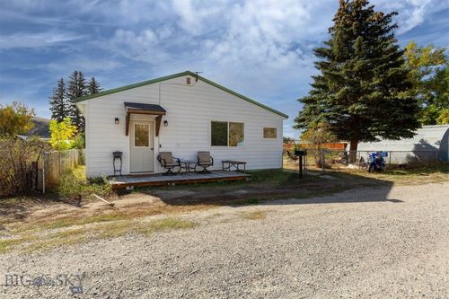 11120 River St, Manhattan, MT, 59741-8045 | Card Image