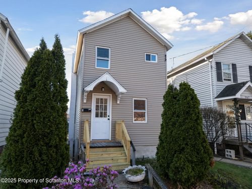 369 N Pennsylvania Ave, Wilkes Barre, PA, 18702-4414 | Card Image