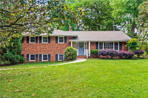 470 Westoak Trl, Winston-Salem, NC, 27104-2630 | Card Image