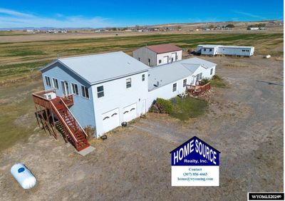 10 Blue Shale Road, Home with 3 bedrooms, 3 bathrooms and null parking in Riverton WY | Image 1