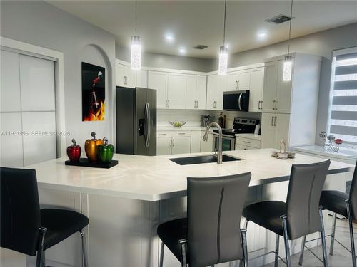 13995 Sw 154th St, Miami, FL, 33177-0932 | Card Image