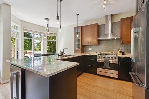 15-8868 16th Ave, Burnaby, BC, V3N5A6 | Card Image
