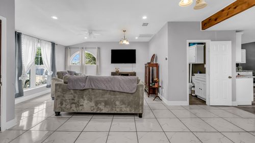 8814 Clifford St, White Settlement, TX, 76108-1431 | Card Image