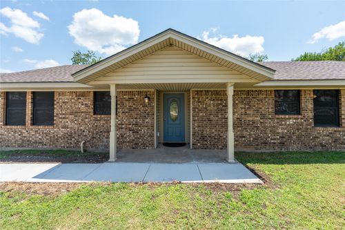 1006 Eagle Dr, Eddy, TX, 76524-3320 | Card Image