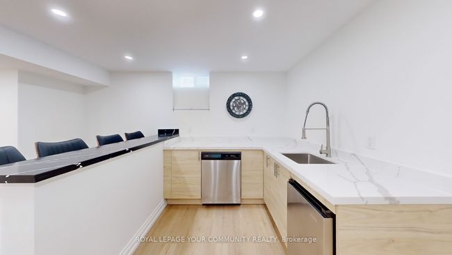 1072 Wickham Rd, House other with 5 bedrooms, 5 bathrooms and 3 parking in Innisfil ON | Image 46