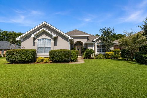 388 Camden Pass Ln, Fort Walton Beach, FL, 32547-5704 | Card Image
