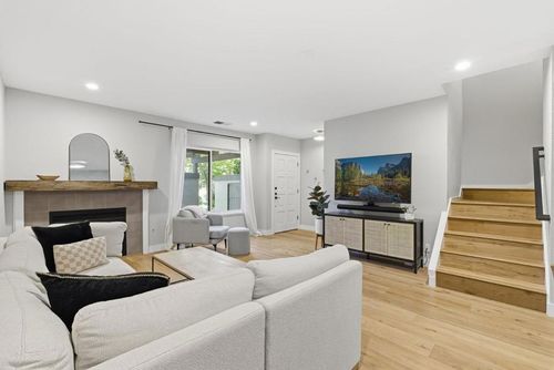 643 Preakness Dr, Walnut Creek, CA, 94597-3688 | Card Image