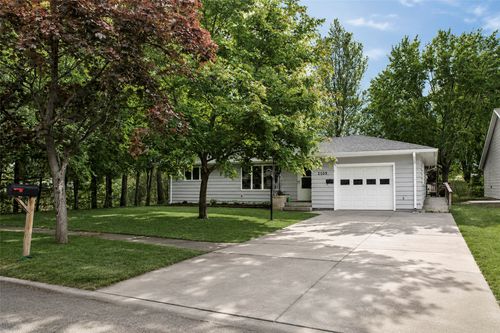 2509 Blakeley Avenue, Eau Claire, WI, 54701 | Card Image