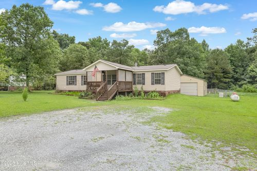 129 Aberdeen Ln, Jacksonville, NC, 28540-8429 | Card Image