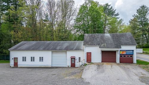 3 Glen St, Douglas, MA, 01516-2411 | Card Image