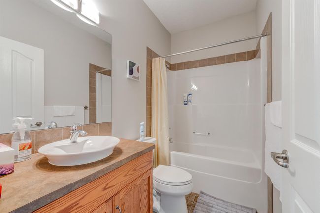 51 Cranridge Bay Se, Home with 3 bedrooms, 3 bathrooms and 8 parking in Calgary AB | Image 21