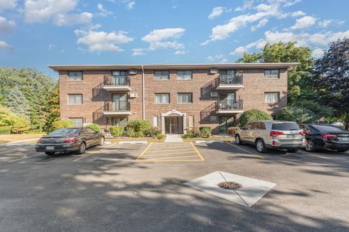 apt-1d-1240 S Lorraine Rd, Wheaton, IL, 60189-7028 | Card Image