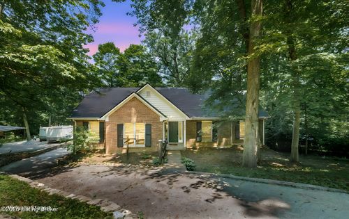 211 Rebel Dr, Pewee Valley, KY, 40056-9008 | Card Image