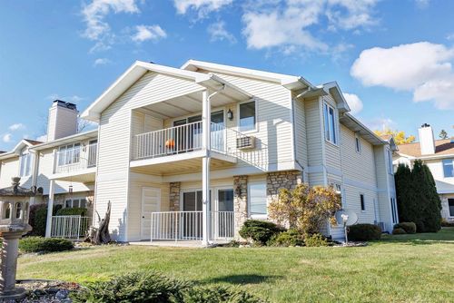 b1-877 S 16th Court, STURGEON BAY, WI, 54235 | Card Image