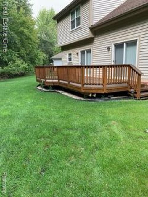 41719 Sleepy Hollow Dr, Novi, MI, 48377-4506 | Card Image