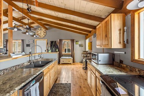102 Mohawk Ln, Sugar Grove, OH, 43155 | Card Image