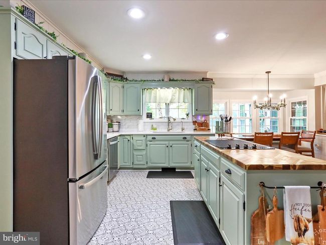 535 Bowling View Rd, House other with 4 bedrooms, 5 bathrooms and null parking in Front Royal VA | Image 4