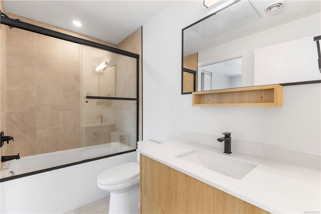 320 - 2629 Millstream Rd, Condo with 2 bedrooms, 1 bathrooms and 1 parking in Langford BC | Image 7