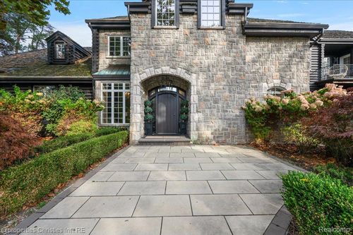 3701 Northwood, West Bloomfield, MI, 48324-2944 | Card Image