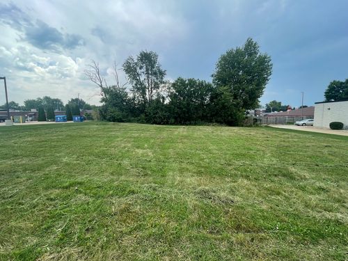 2419 Maloney Dr, Bloomington, IL, 61704-3750 | Card Image