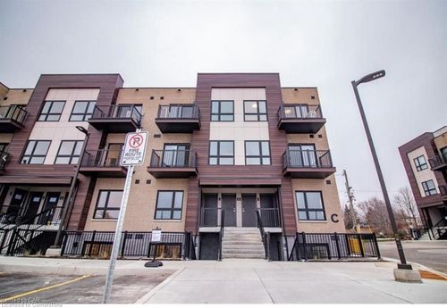 c11-10 Palace St, Kitchener, ON, N2E0J3 | Card Image