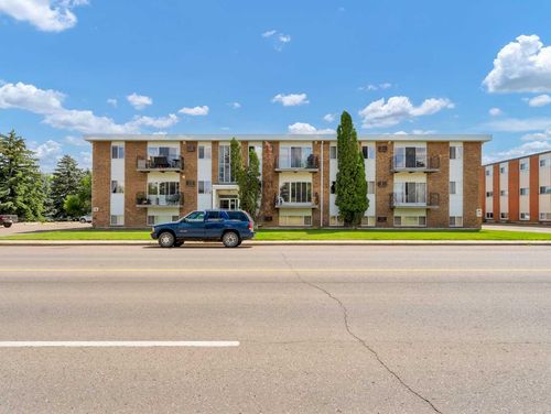 207-663 12 Street Nw, Medicine Hat, AB, T1A7M1 | Card Image