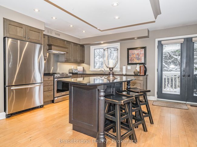 SANDFIELD-5-W10 - 3876 Muskoka Rd Hwy 118 N/A W, Condo with 3 bedrooms, 4 bathrooms and null parking in Muskoka Lakes ON | Image 7