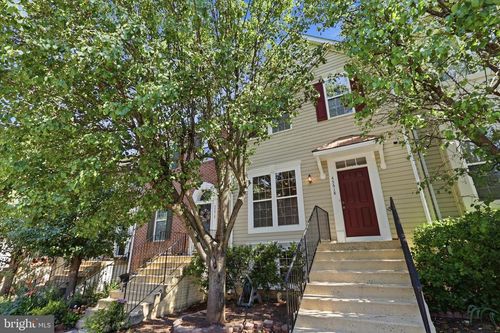 45618 Grand Central Sq, STERLING, VA, 20166-3063 | Card Image