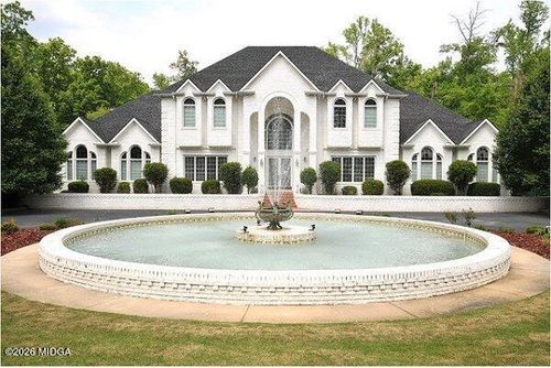 170 Howard Oaks Dr, Macon, GA, 31210-7300 | Card Image